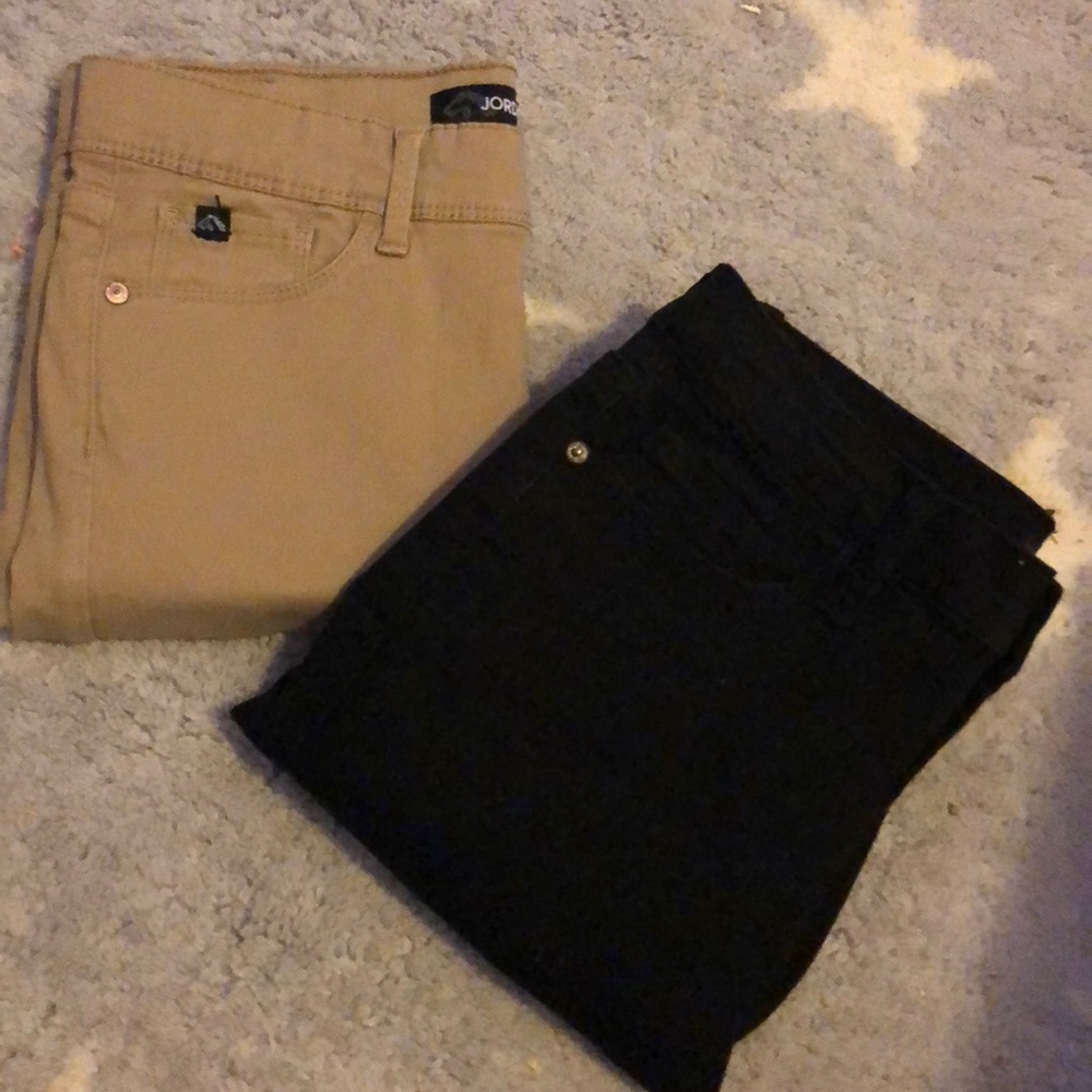 2 pairs of skinny jeans